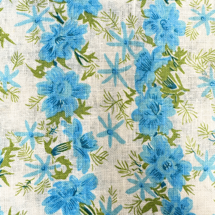 SWATCH Rows of Turquoise Roses