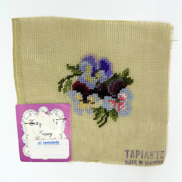 Tapiarte Pre-Worked Vintage Needlepoint Canvas #008